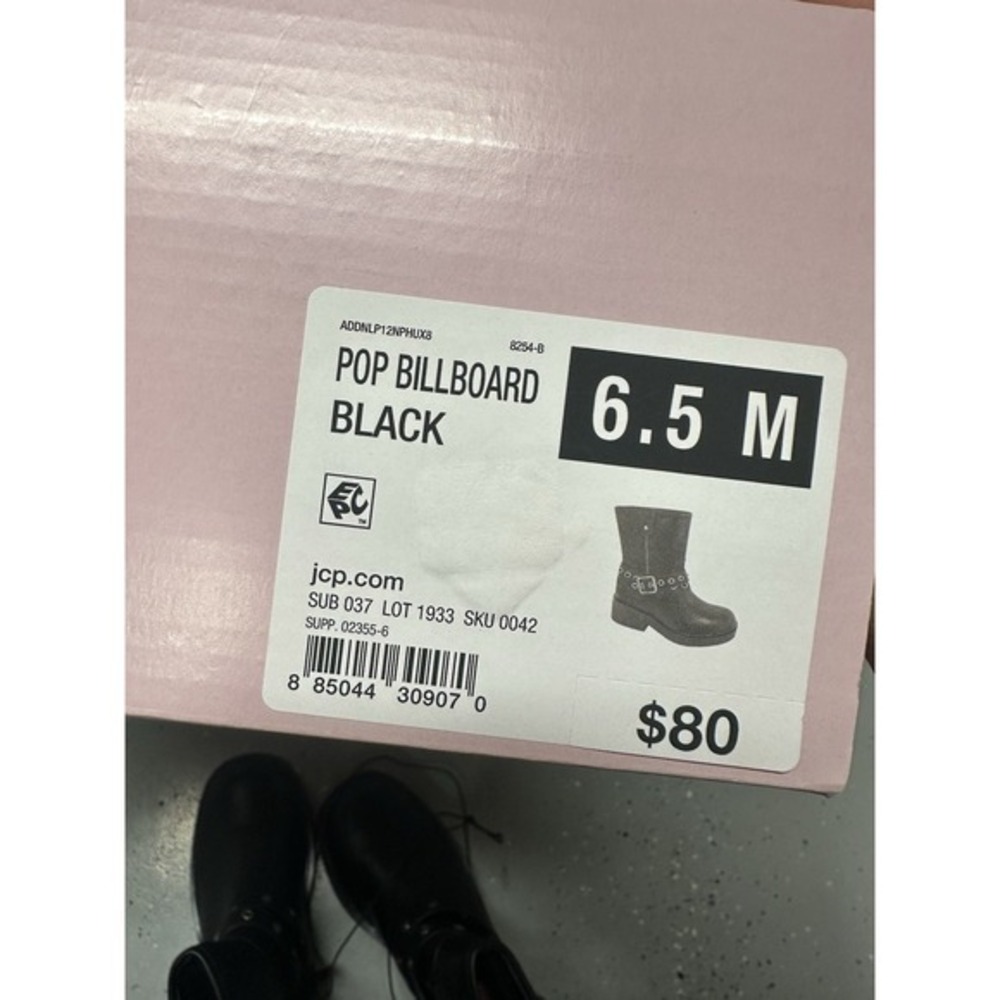 Women's Size 6.5 Pop Billboard Black Ankle Boots with Buckles NEW Z26 - Picture 2 of 6